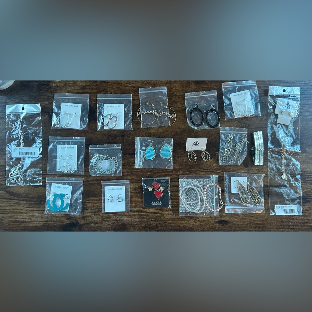 Massive Marlyn Schiff and Bansri accessories bundle!